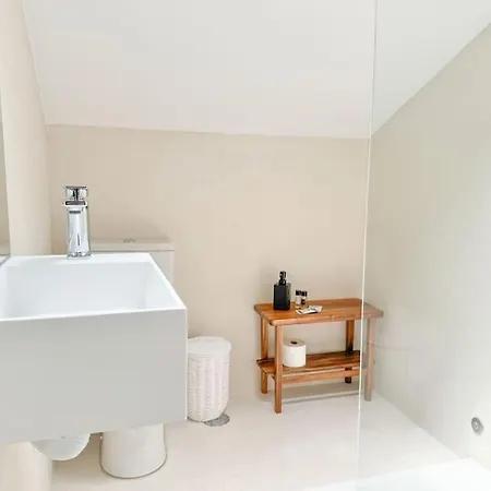 Costa House With Pool By Homeful Homes 빌라 *