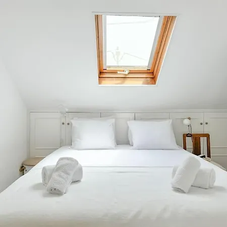 Costa House With Pool By Homeful Homes Villa Costa da Caparica
