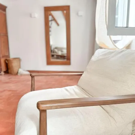 Costa House With Pool By Homeful Homes Costa de Caparica