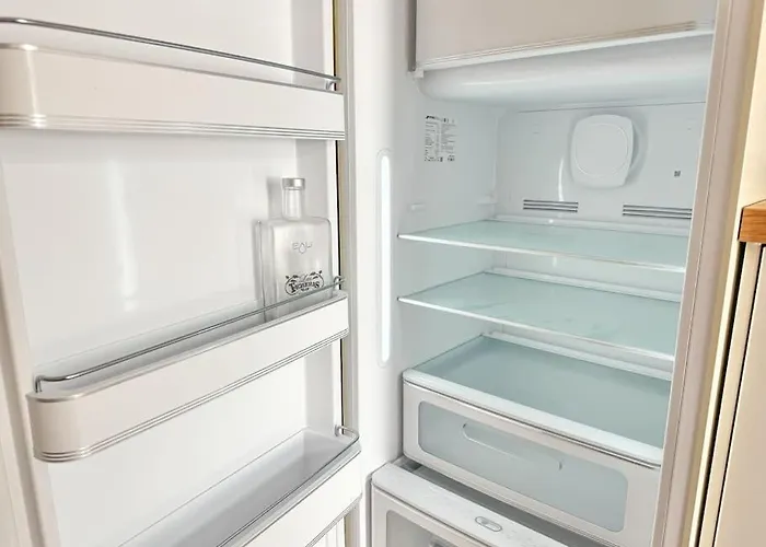 Costa House With Pool By Homeful Homes * Costa da Caparica