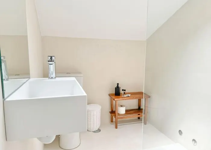 Costa House With Pool By Homeful Homes Villa *