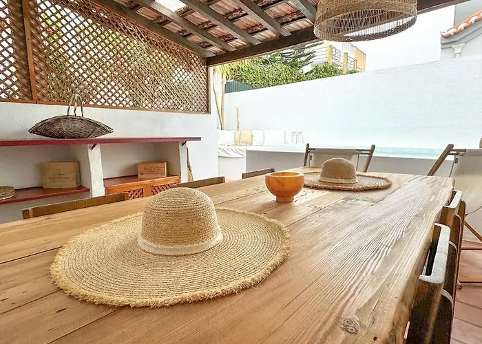 Costa House With Pool By Homeful Homes